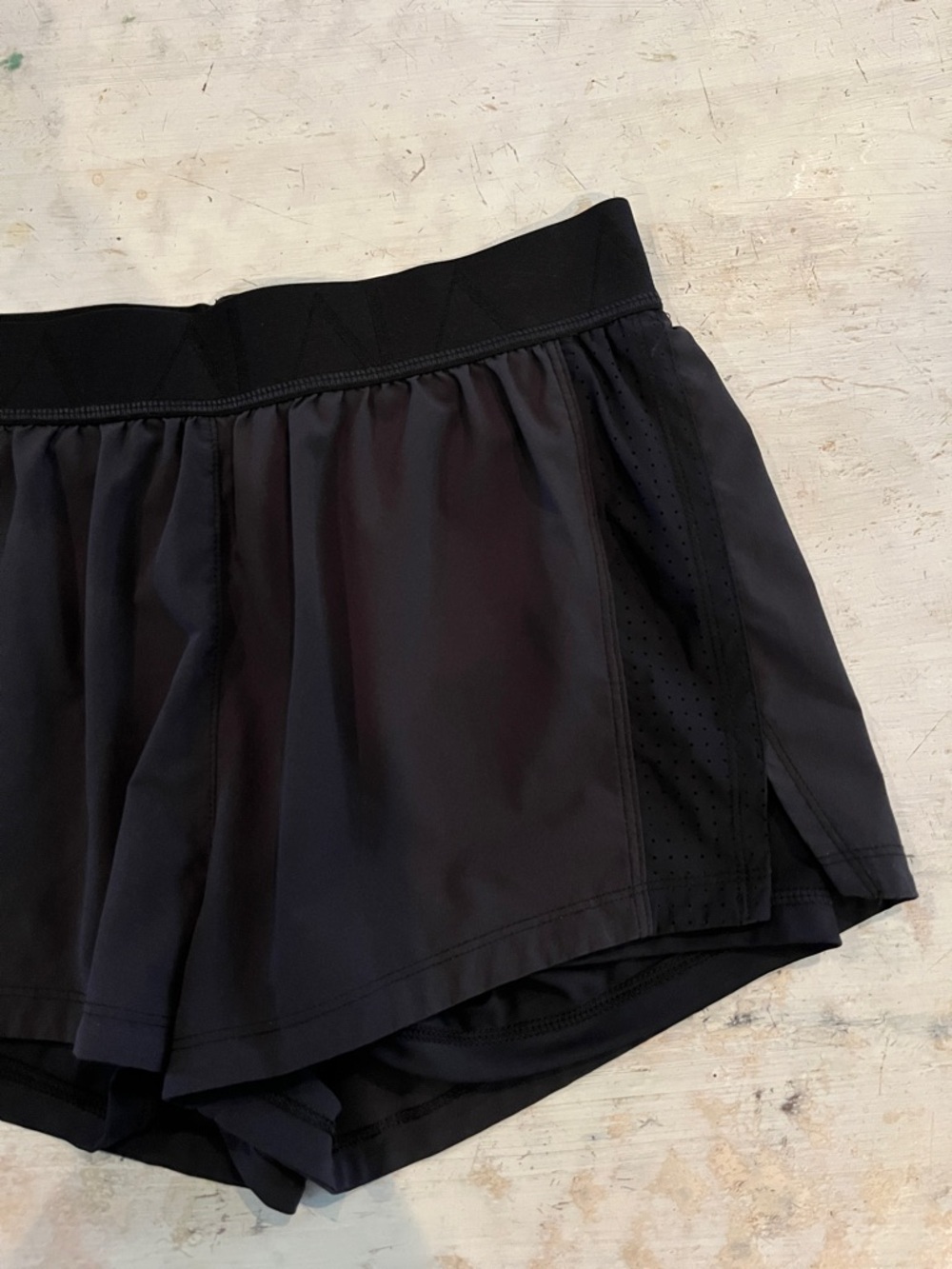 ALALA Court Short in Black | size Small - Picture 2 of 9